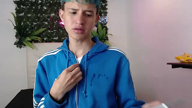 iam lukas   online show from October 3, 2:38 am