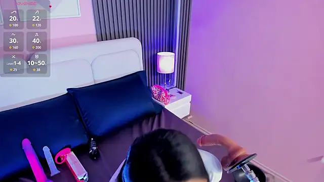 Clawdeen  wolf online show from February 19, 9:13 pm