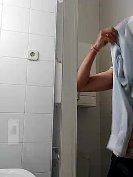 Emily de Carla online show from October 7, 2:10 pm