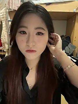 ououlovelove online show from March 20, 2:11 pm