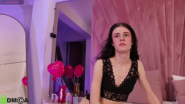 MilaHoneyy online show from February 16, 7:14 pm