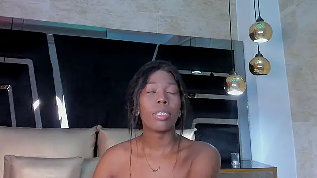 AbbieCyruz online show from September 12, 11:39 am