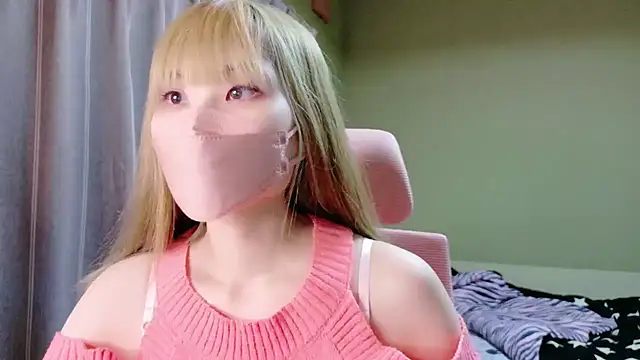 Snapshot of miyu0002 chatting on September 21, 2:05 pm miyu0002 online show from September 21, 2:05 pm