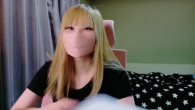 Snapshot of miyu0002 chatting on October 26, 12:55 pm miyu0002 online show from October 26, 12:55 pm