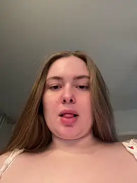 DeniMilkyyyyy online show from February 19, 7:35 pm