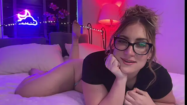 Snapshot of MistresssX chatting on September 30, 3:50 pm MistresssX online show from September 30, 3:50 pm