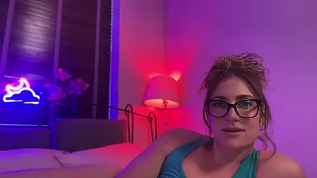 Snapshot of MistresssX chatting on October 1, 6:35 pm MistresssX online show from October 1, 6:35 pm