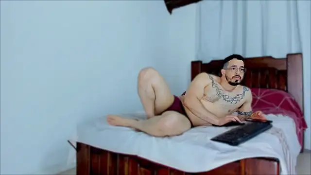 Hunter Hoott online show from September 20, 9:24 pm