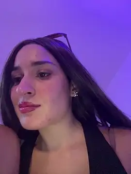 kendrafarq online show from March 14, 10:11 pm