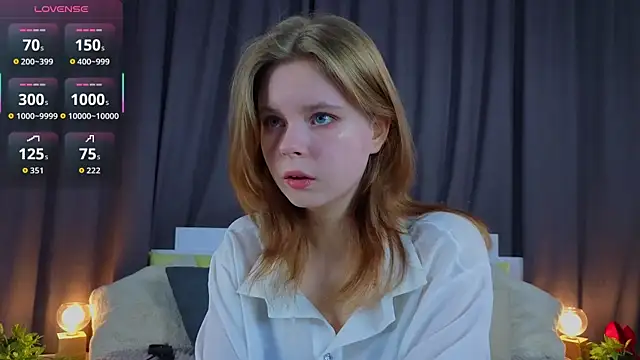 JulietteRain online show from November 1, 4:44 pm