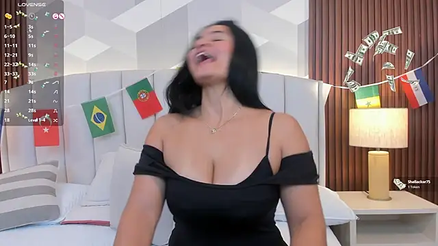 Mommy Naughty online show from July 16, 11:59 am