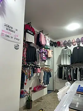 burbuja02 online show from April 16, 8:52 pm