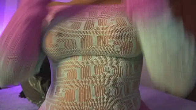 valentina king18 online show from November 24, 7:05 pm