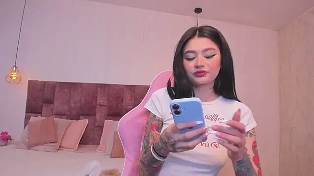 BellaClarck online show from November 15, 11:28 pm