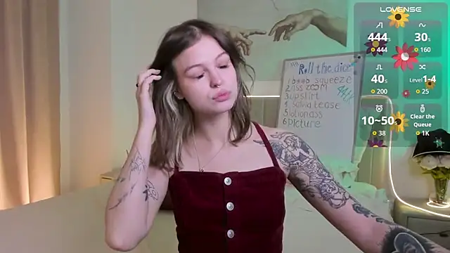 Lisa Blossom online show from November 29, 7:01 am