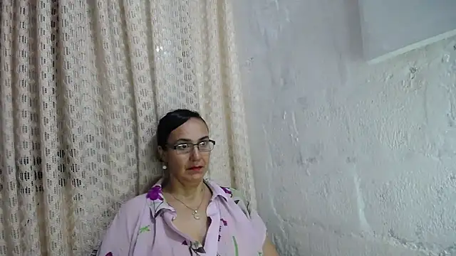 gabbyparker  online show from October 15, 9:56 am