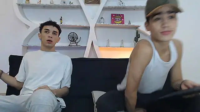 THREE GUYS HOT online show from November 28, 7:28 pm