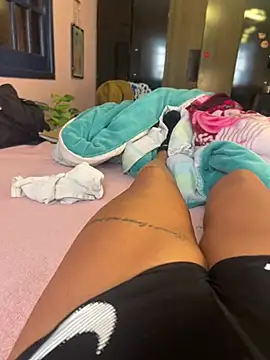 ju muniz01 online show from July 7, 11:24 am