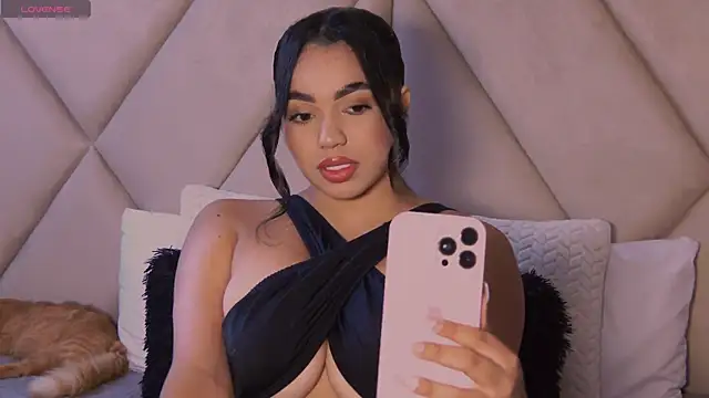 CharlotteeBrownn online show from November 5, 7:08 pm