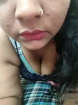 Snapshot of Komal-stream chatting on September 14, 5:55 pm Komal-stream online show from September 14, 5:55 pm