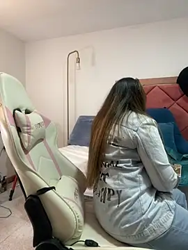 emma hot2006 online show from October 17, 3:37 pm