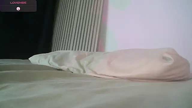 LilybethGray online show from November 17, 10:54 pm