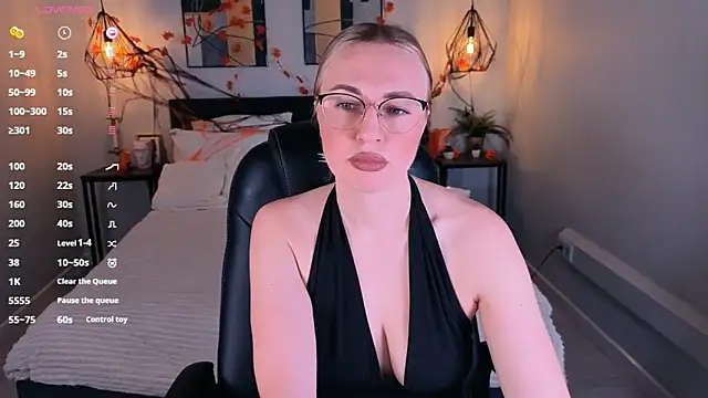 Lexi terele online show from November 8, 7:02 am