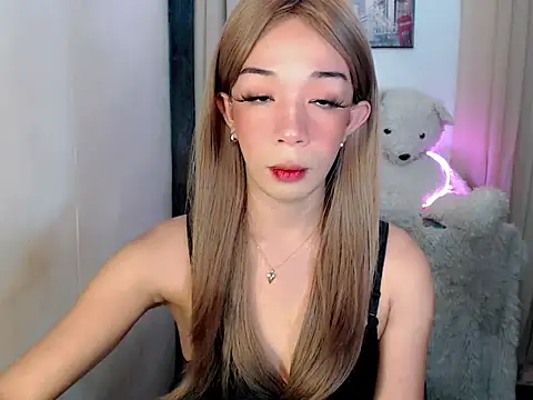 Snapshot of urgirl_maria chatting on September 29, 1:32 am urgirl maria online show from September 29, 1:32 am
