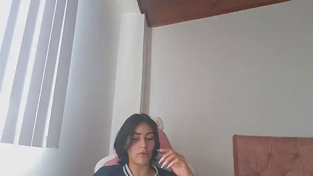 Crystal Star  online show from October 20, 2:42 pm