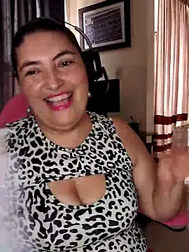 lina maria99 online show from October 3, 9:20 pm