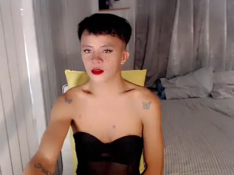 Snapshot of UrAsian_kirk chatting on September 30, 6:46 pm UrAsian kirk online show from September 30, 6:46 pm