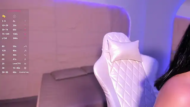 HannahMontgomery online show from February 3, 4:12 pm