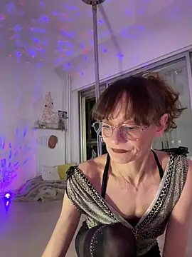 Chris06d22xh online show from April 7, 7:38 pm