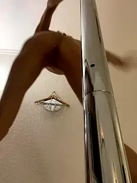 Chris06d22xh online show from January 7, 9:29 pm