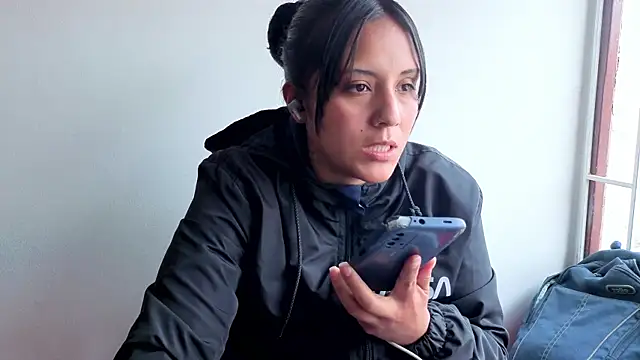 EmilyGala online show from December 5, 8:54 pm