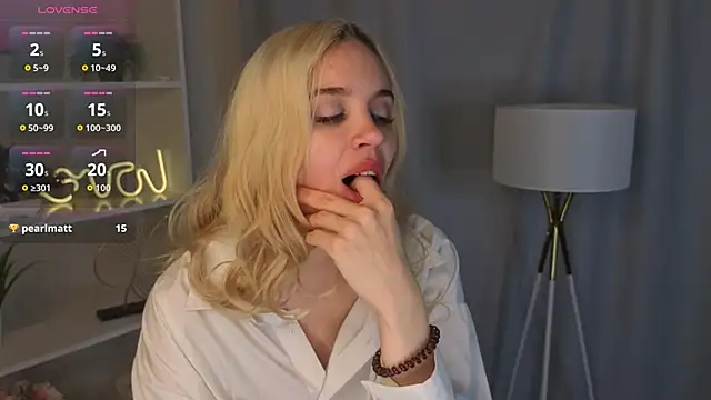 JaymieVigen online show from September 28, 3:46 am