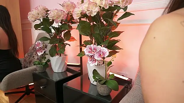 MilaCrave online show from January 10, 11:48 am