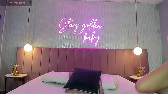 HANNA BASTIAN VC online show from November 25, 12:40 pm