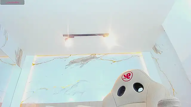 valirya devote online show from January 13, 3:23 am