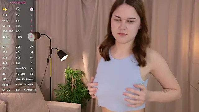 lisabaus online show from October 21, 7:34 am