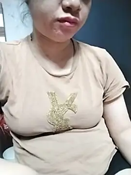 Mie rose online show from April 7, 1:57 pm