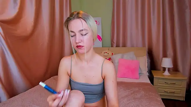 mishapallmer online show from June 2, 3:51 am