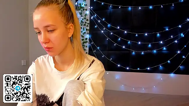 Anellyball online show from March 13, 9:32 am