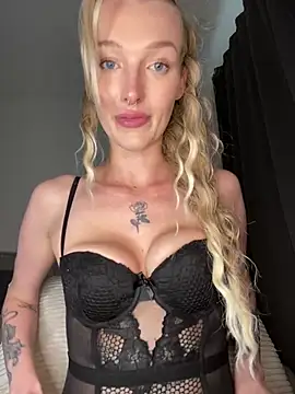 lovecassyrose online show from July 16, 5:56 am
