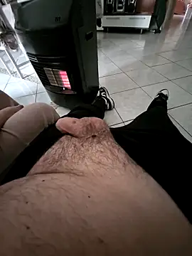 Monella52 online show from April 1, 9:32 am