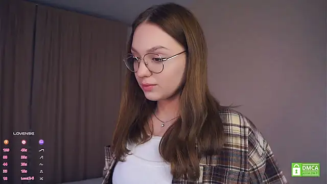 Snapshot of NguyetHankey chatting on September 13, 3:53 pm NguyetHankey online show from September 13, 3:53 pm