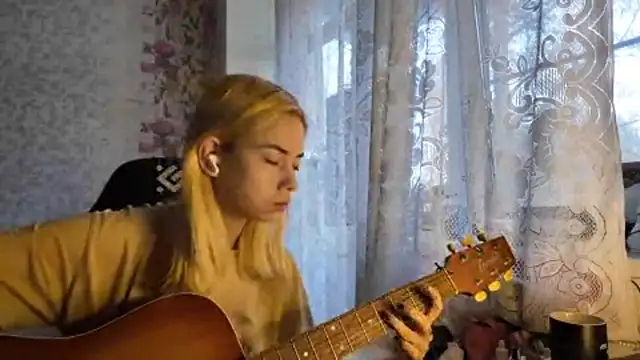 Witching Moon online show from November 3, 7:23 am