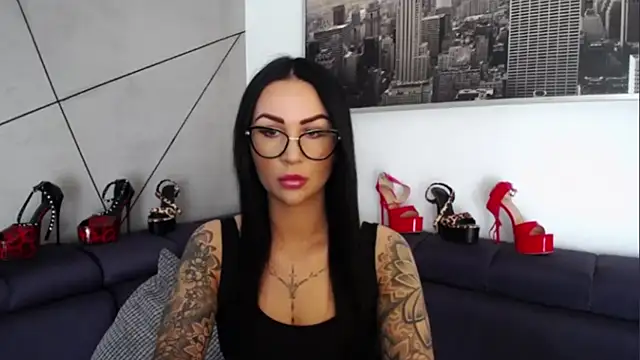 Snapshot of Fayestrip chatting on September 24, 1:54 pm Fayestrip online show from September 24, 1:54 pm