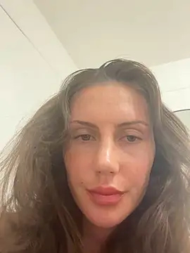 MilaRenee online show from November 3, 7:29 pm