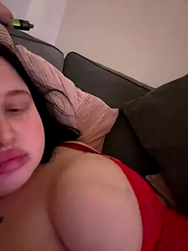 brunetteGirl274 online show from October 4, 9:19 pm